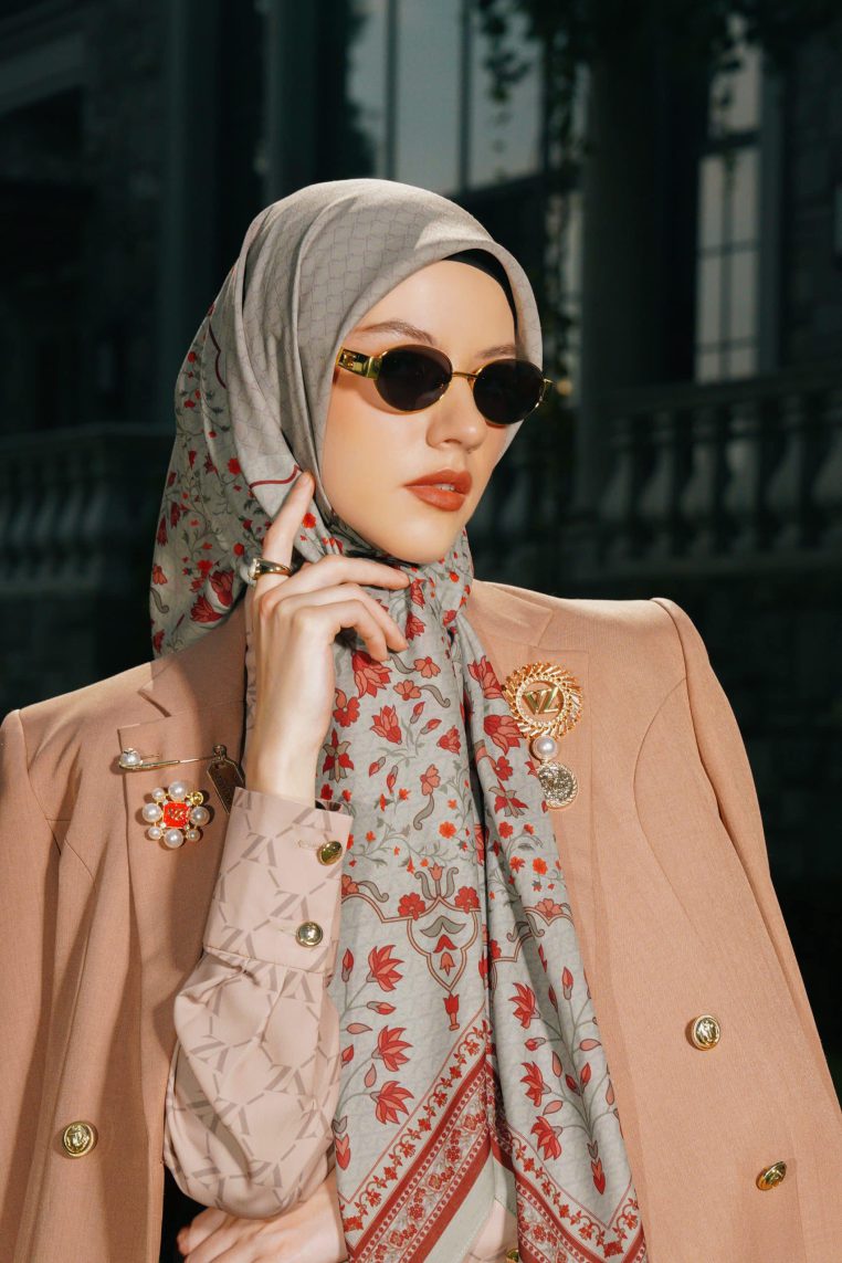 VZ Lysoura Scarf - Warm Sage