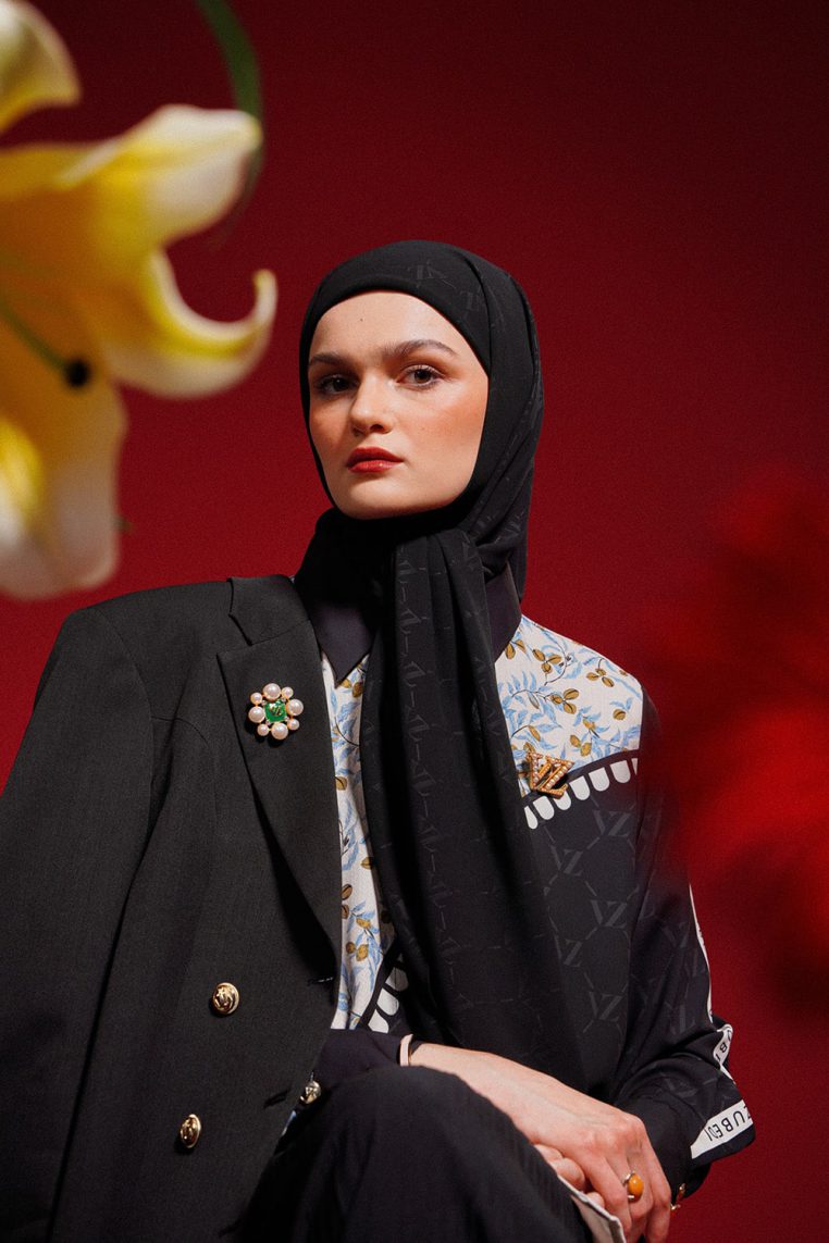 Signature Embossed Scarf - Black