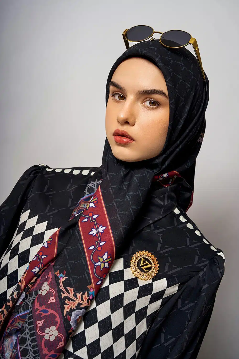 VZ Sharlene Scarf - Black - Image 3