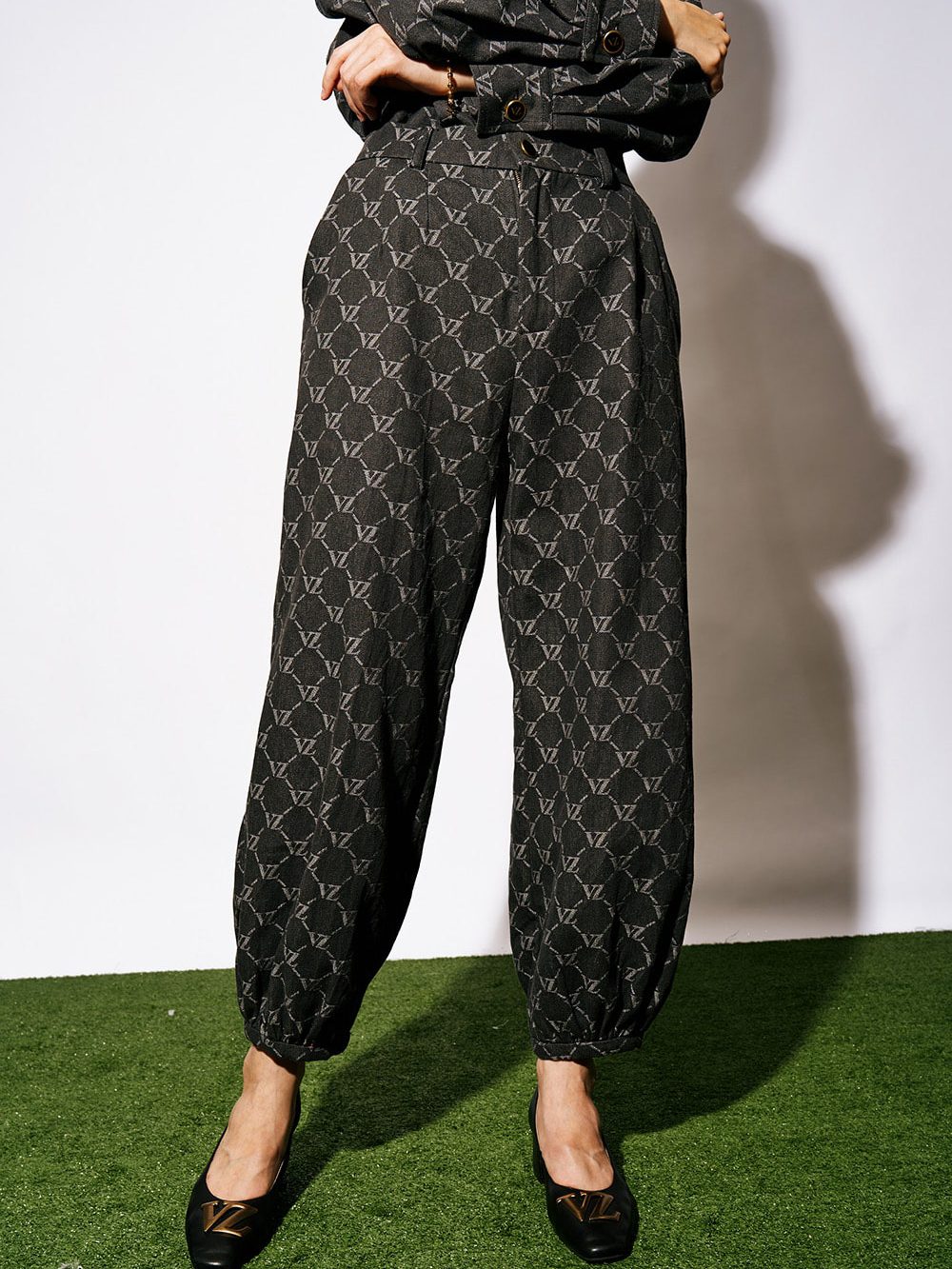 VZ Denim Embossed Pants - Charcoal