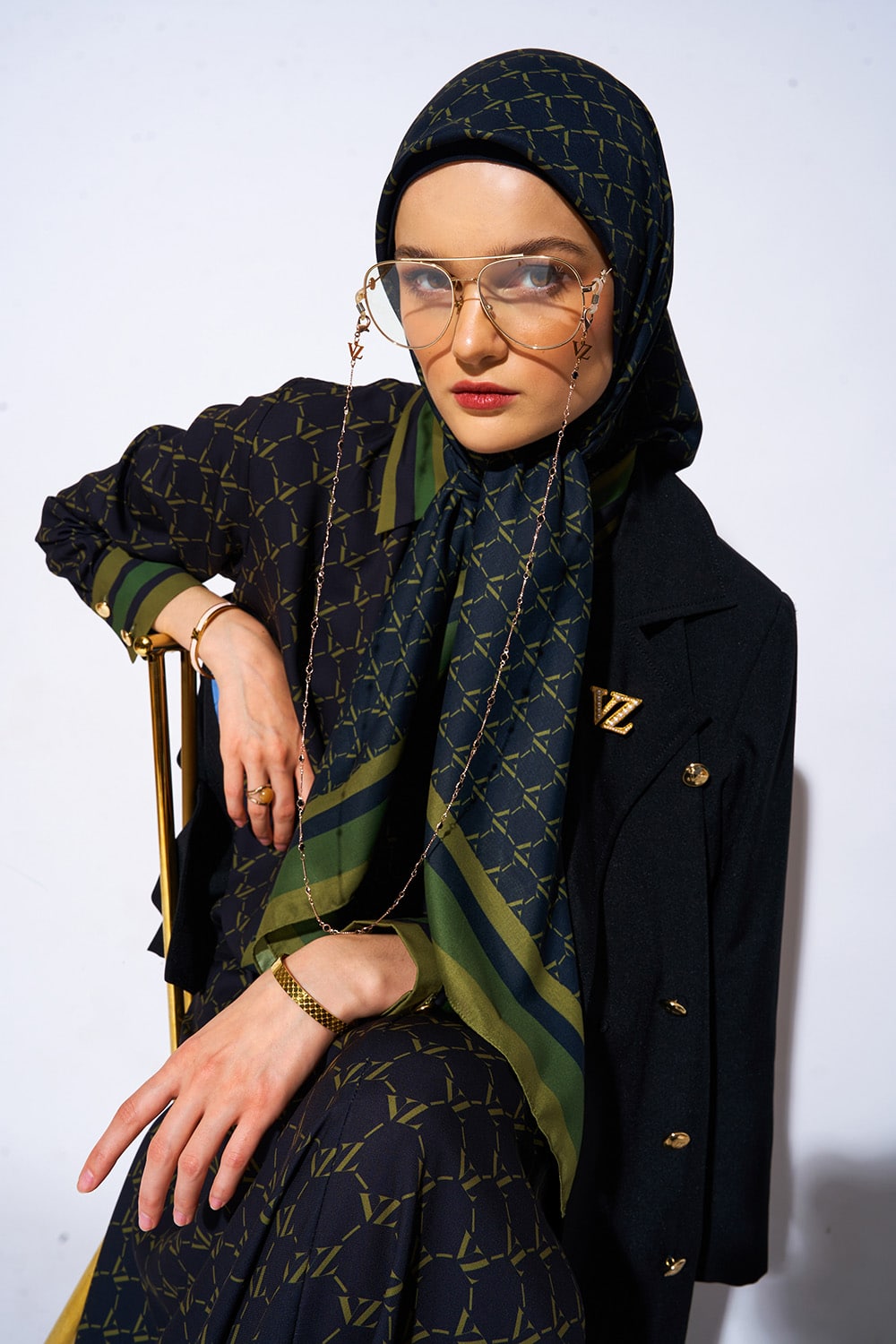 VZ Kathlea Scarf-Black