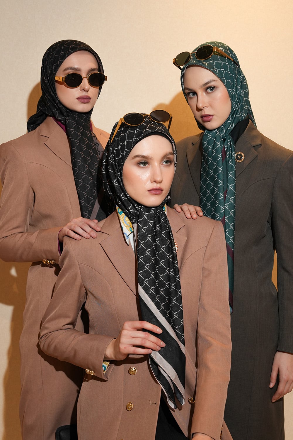 VZ Reverselle Scarf-Mix Color 03