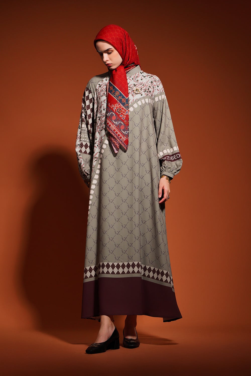 VZ Velouria Dress - Taupe