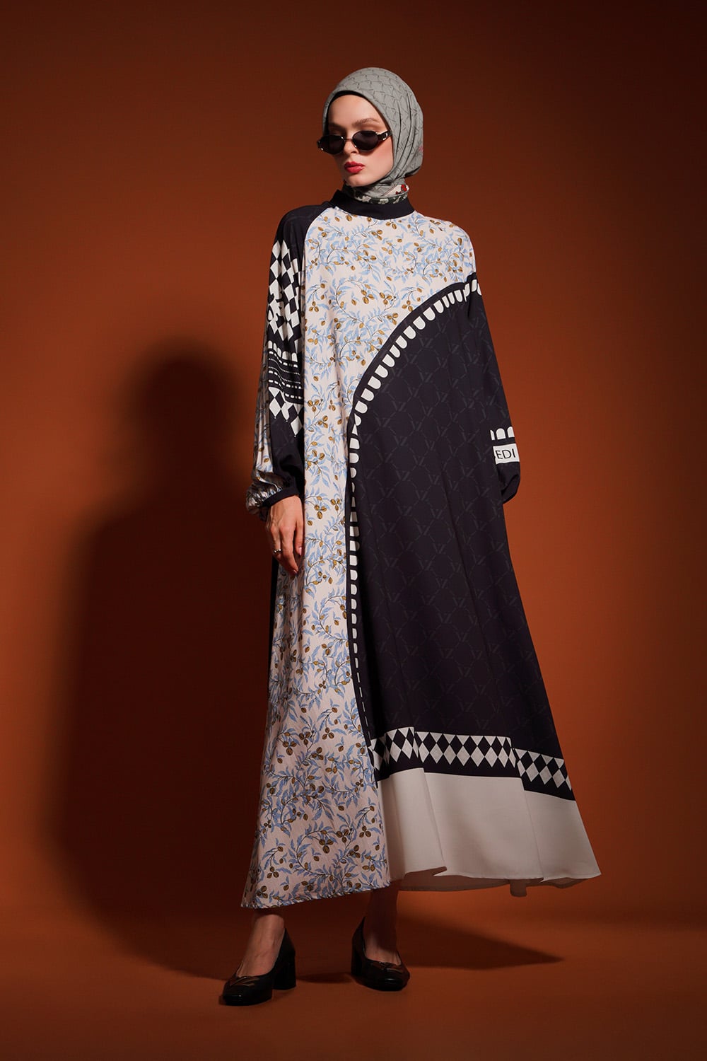 VZ Velouria Dress - Black