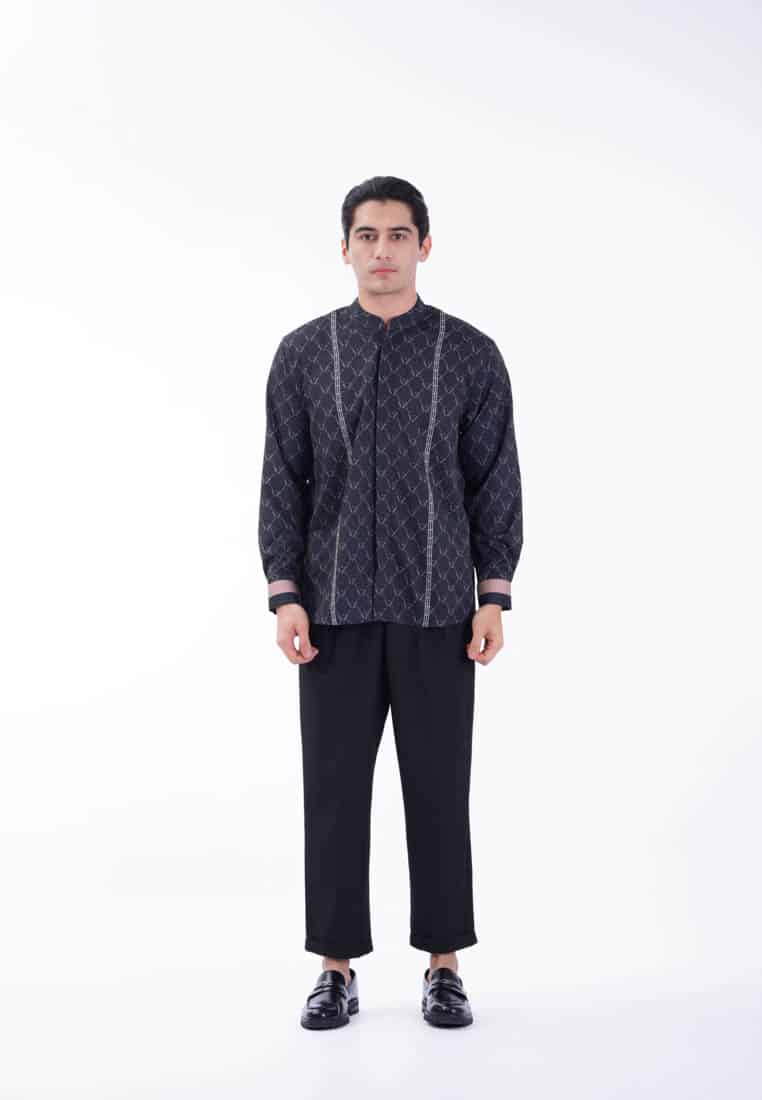 VZ Qaisyaraa Long Shirt - Black