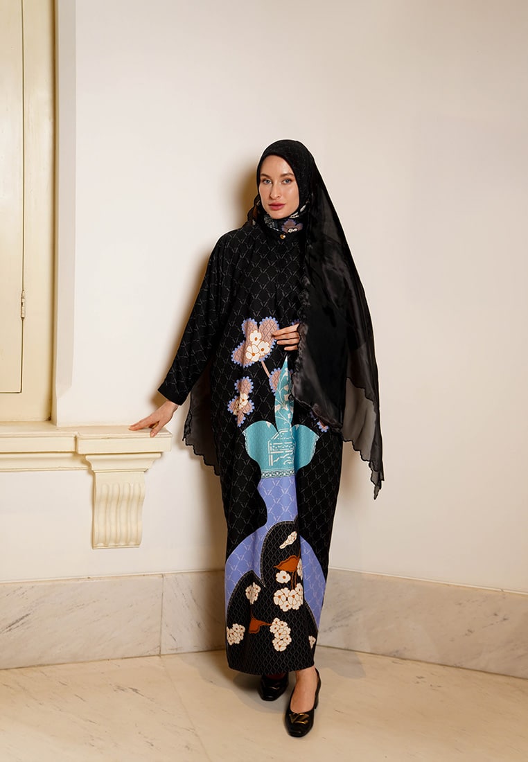VZ Qaisyaraa Kaftan - Black