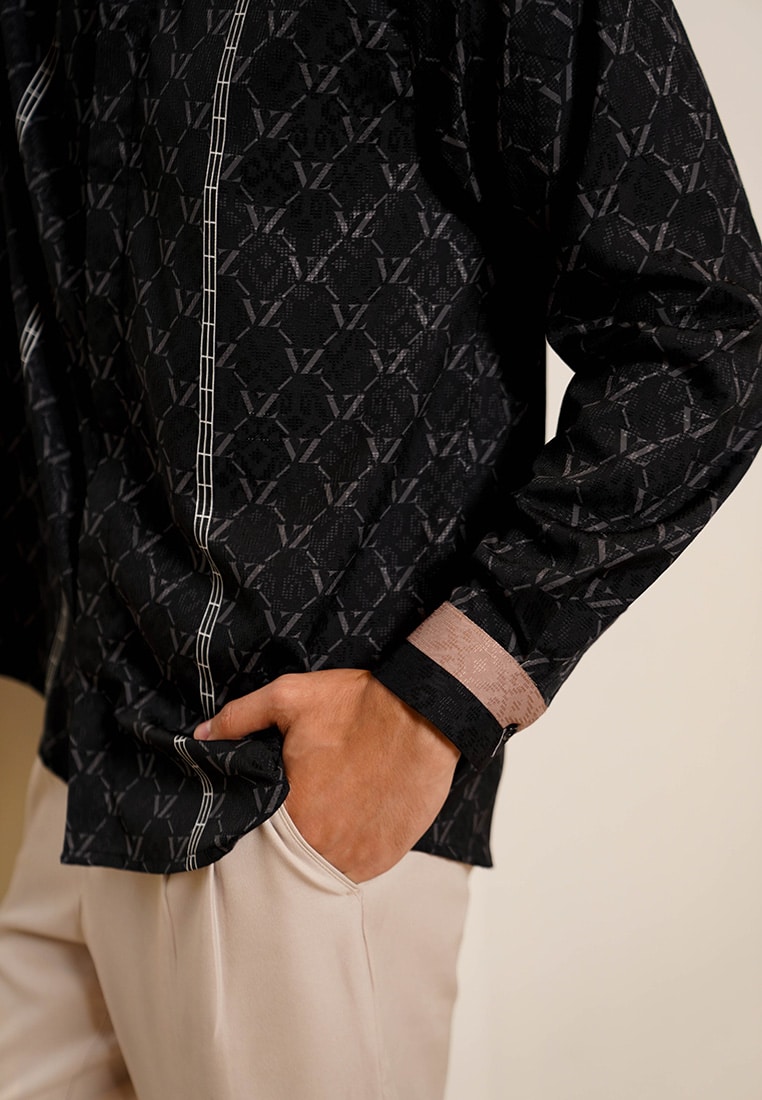VZ Qaisyaraa Long Shirt - Black - Image 5