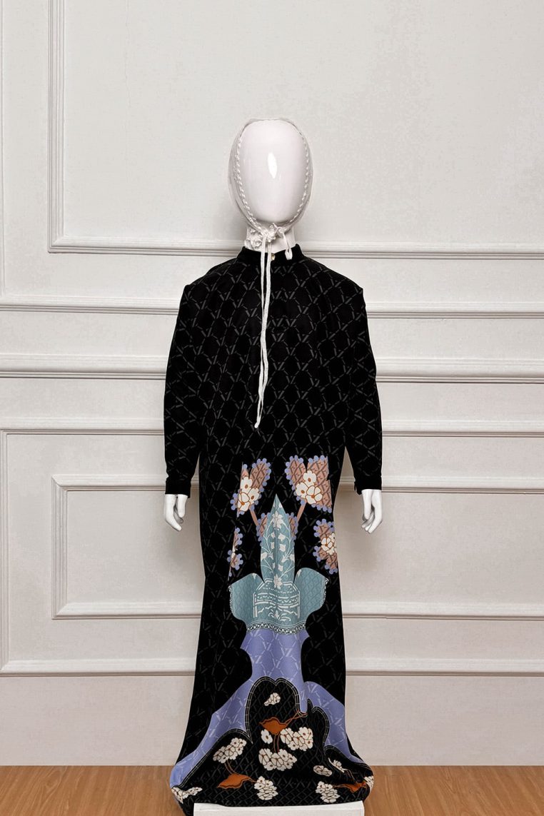 VZ Qaisyaraa Little Kaftan - Black
