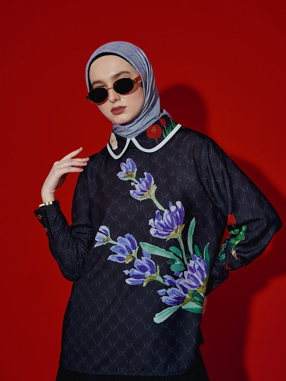 VZ Thalyndra Top-Black