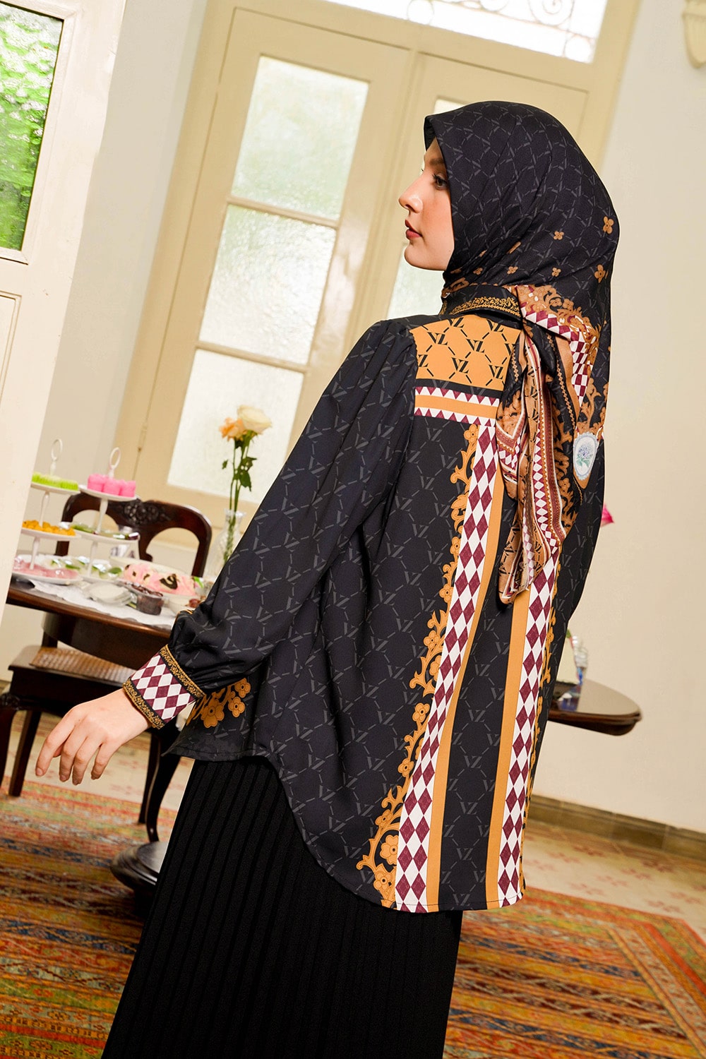 VZ Clemyra Top - Black - Image 6