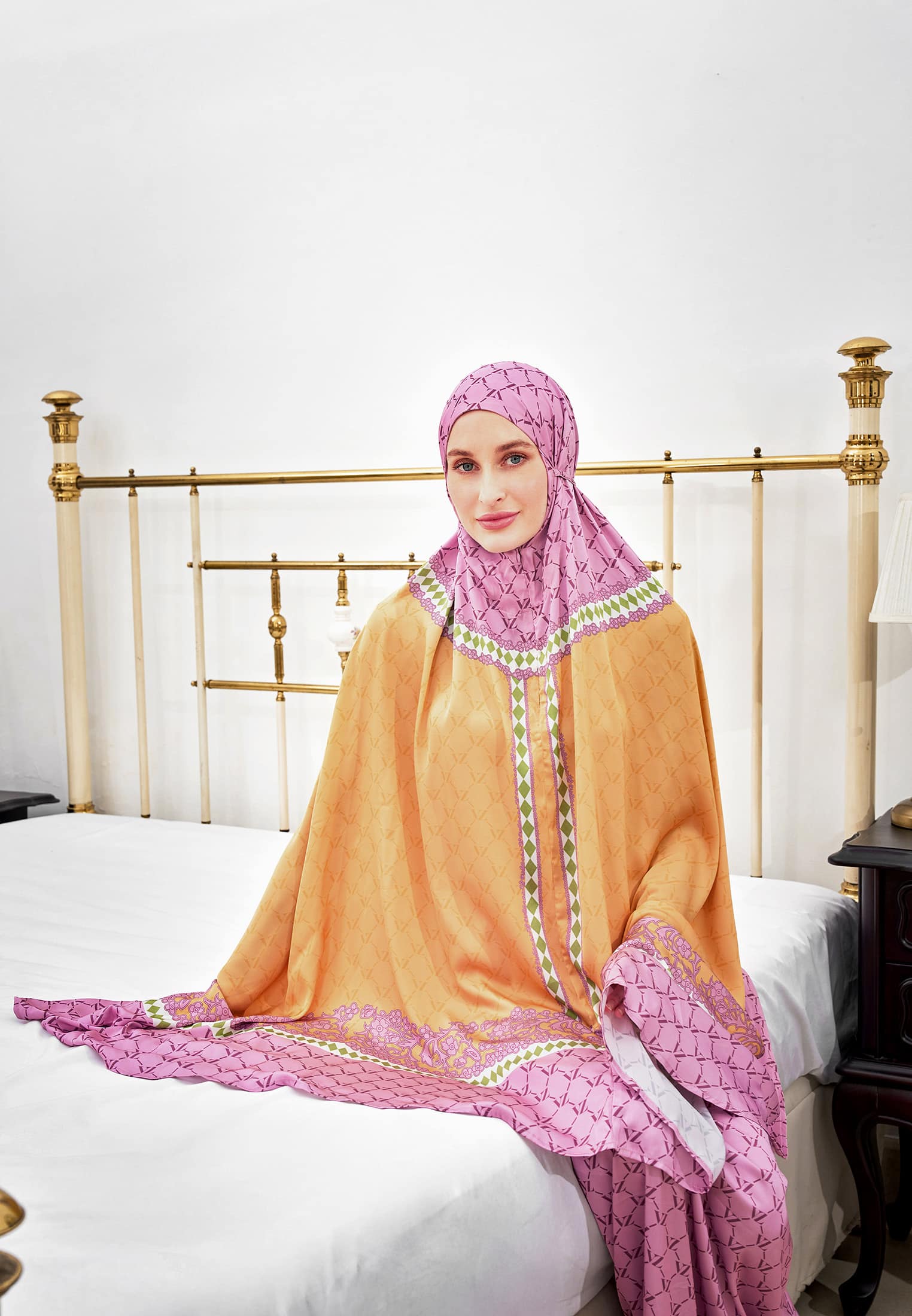 VZ Clemyra Prayer Set - Mustard - Image 5