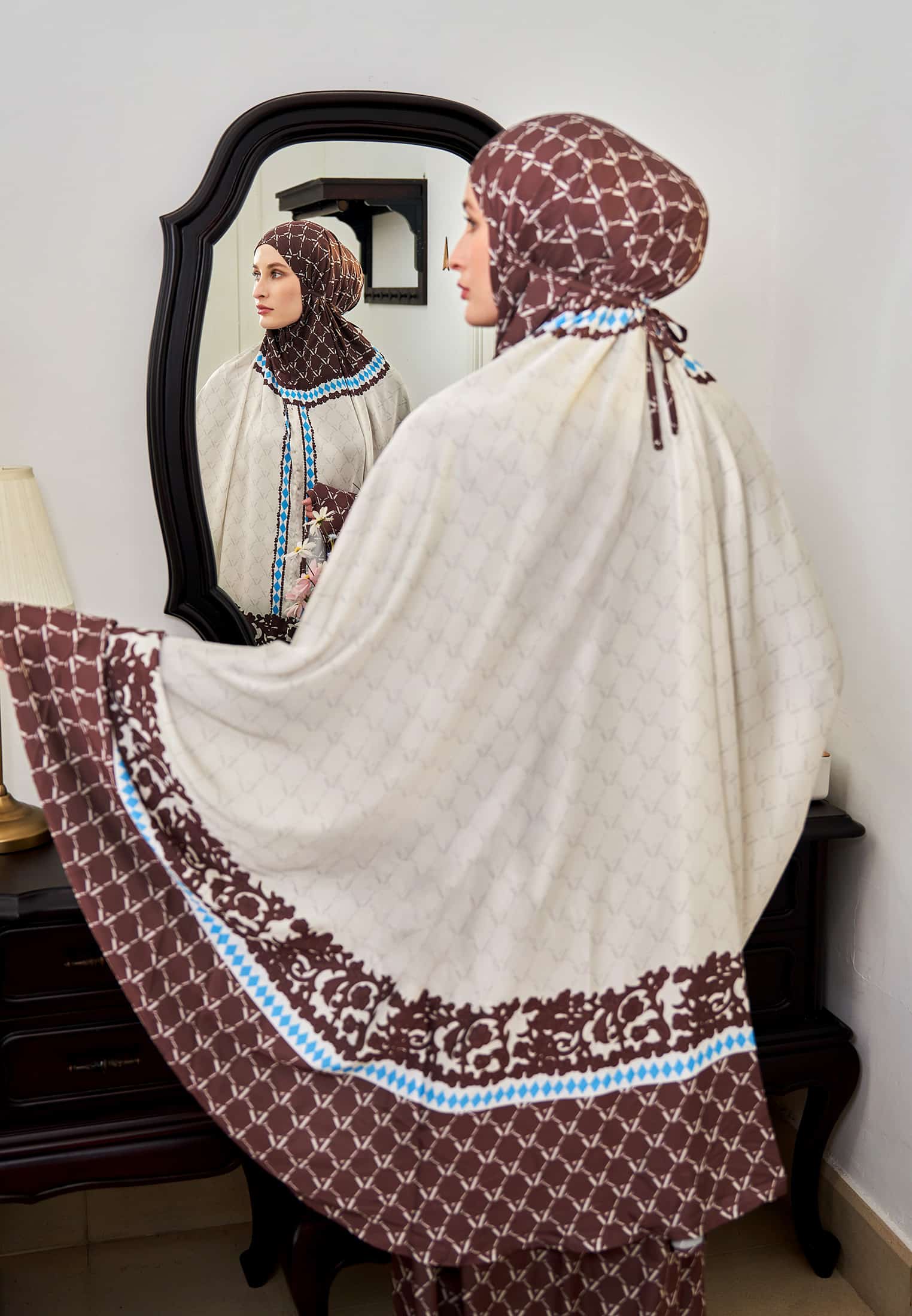 VZ Clemyra Prayer Set - Ivory - Image 8