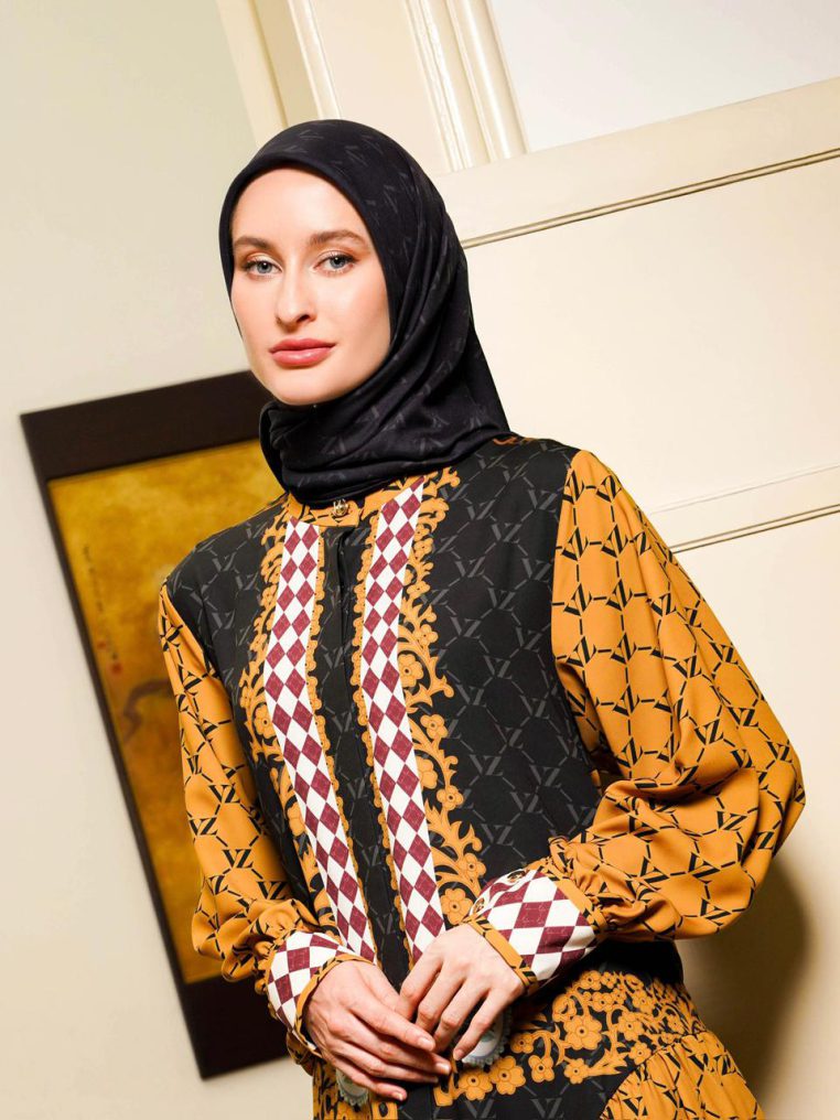 VZ Clemyra Dress - Black