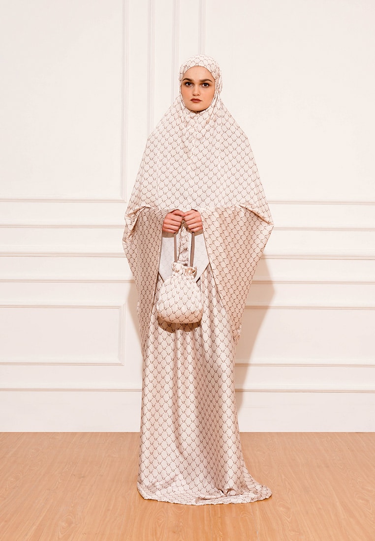 VZ Vivere Prayer Set - Gardenia Cream