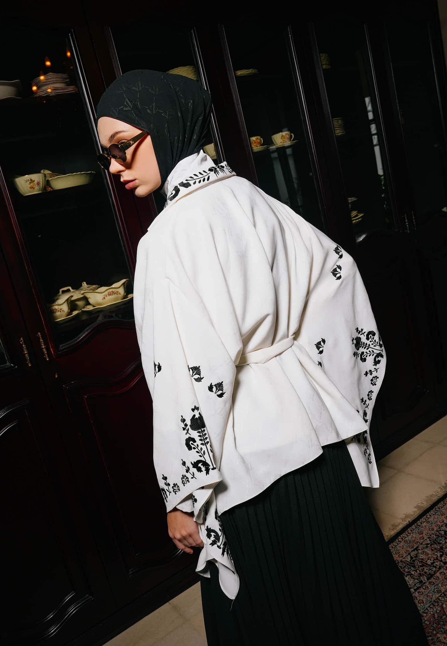 VZ Alresqha Outer - Broken White - Image 9