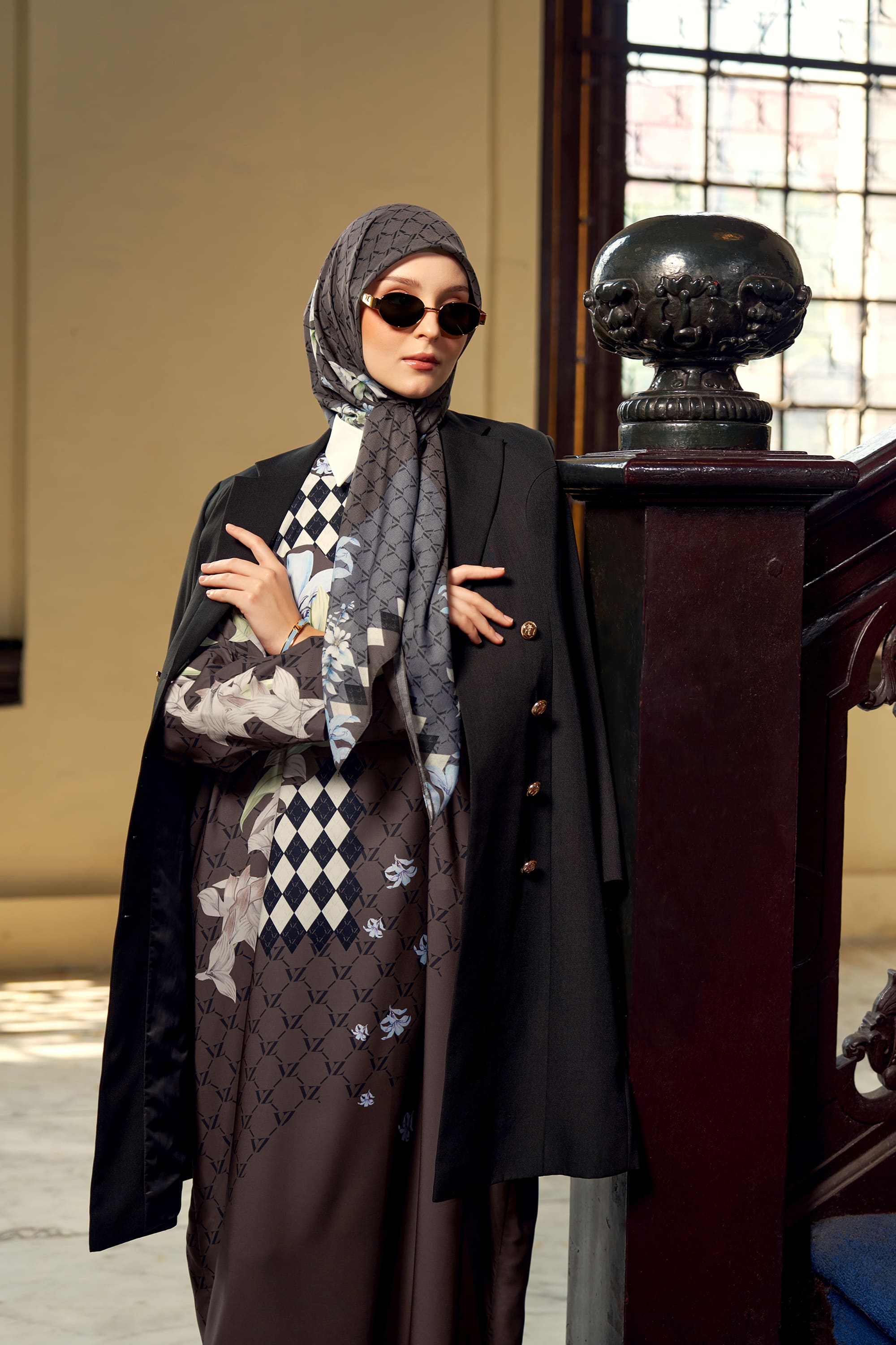VZ Tavieraa Scarf - Charcoal