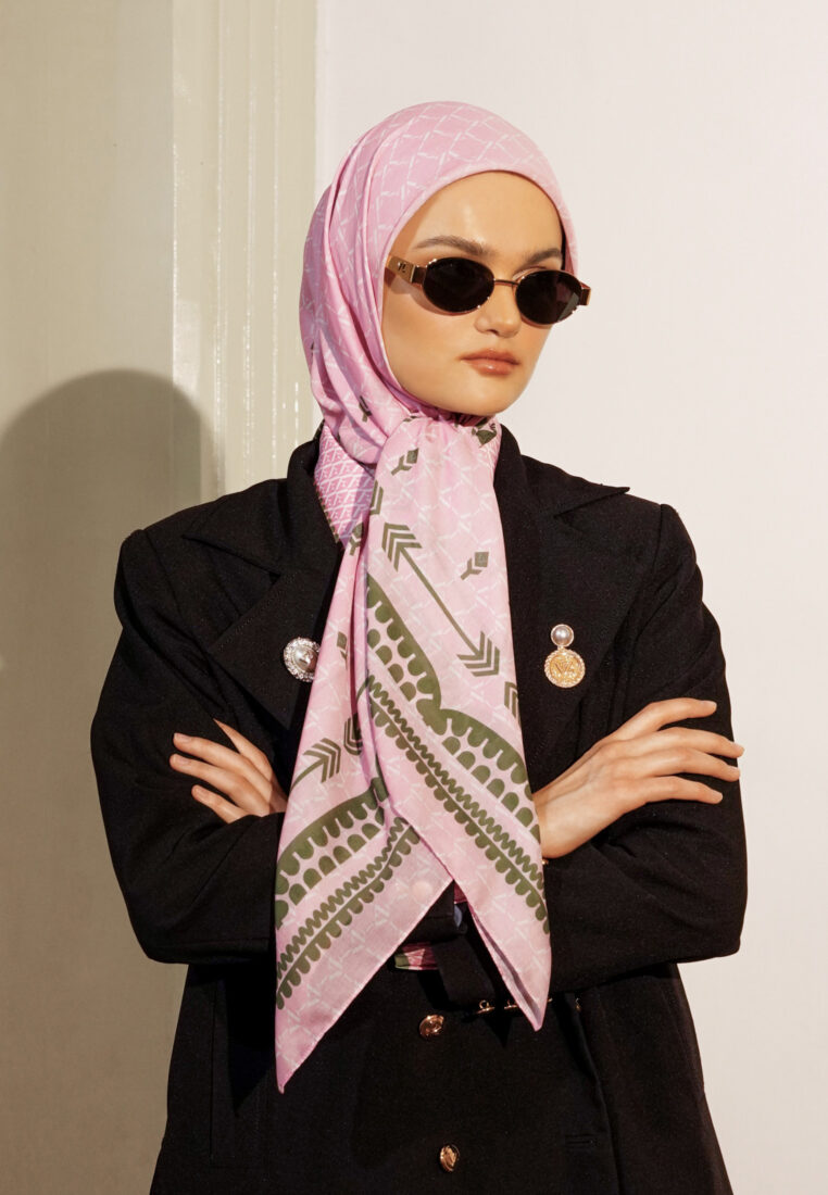 VZ Mavelyn Scarf - Blush Pink