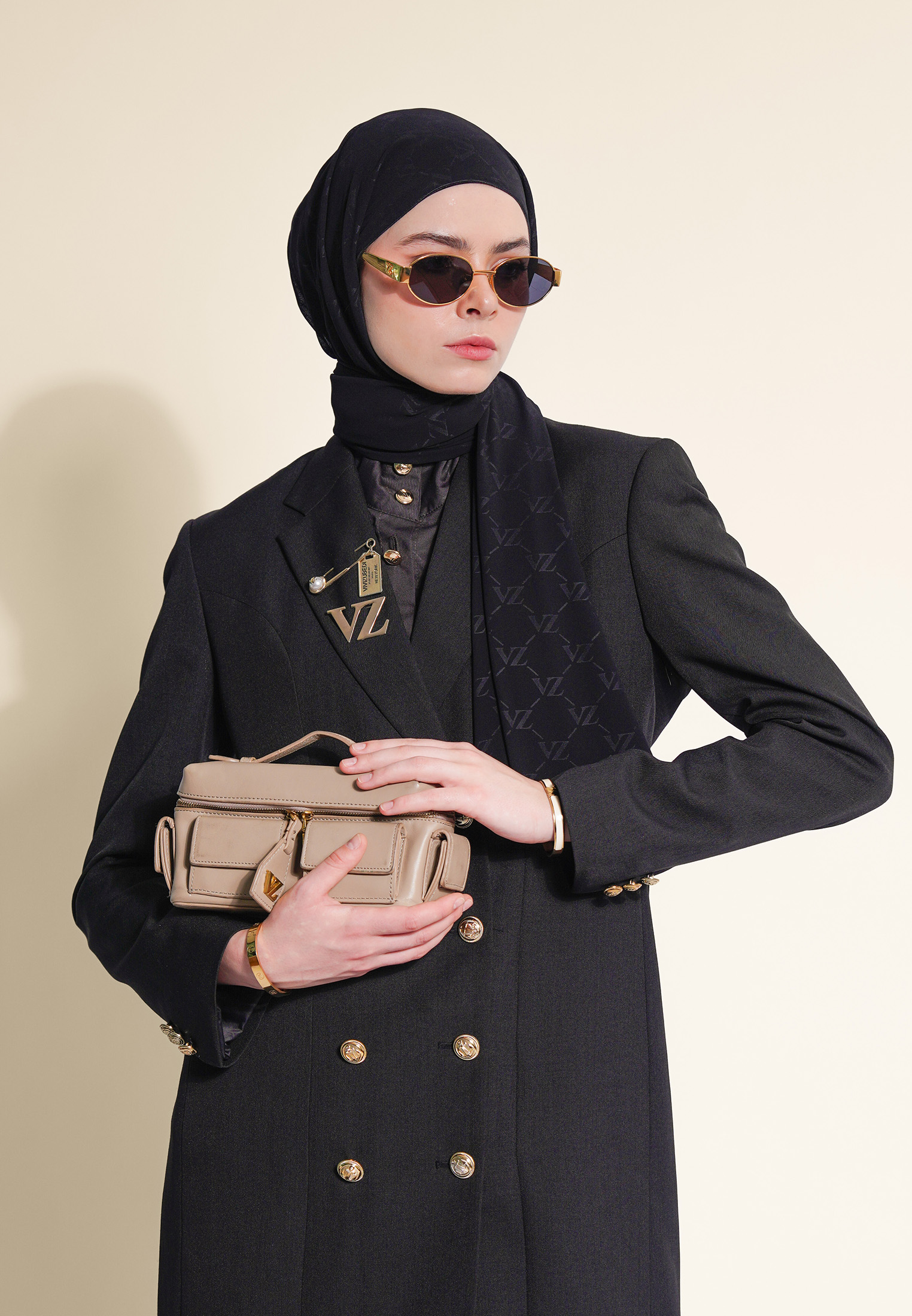 VZ Signature Embossed Pashmina - Black - Image 4