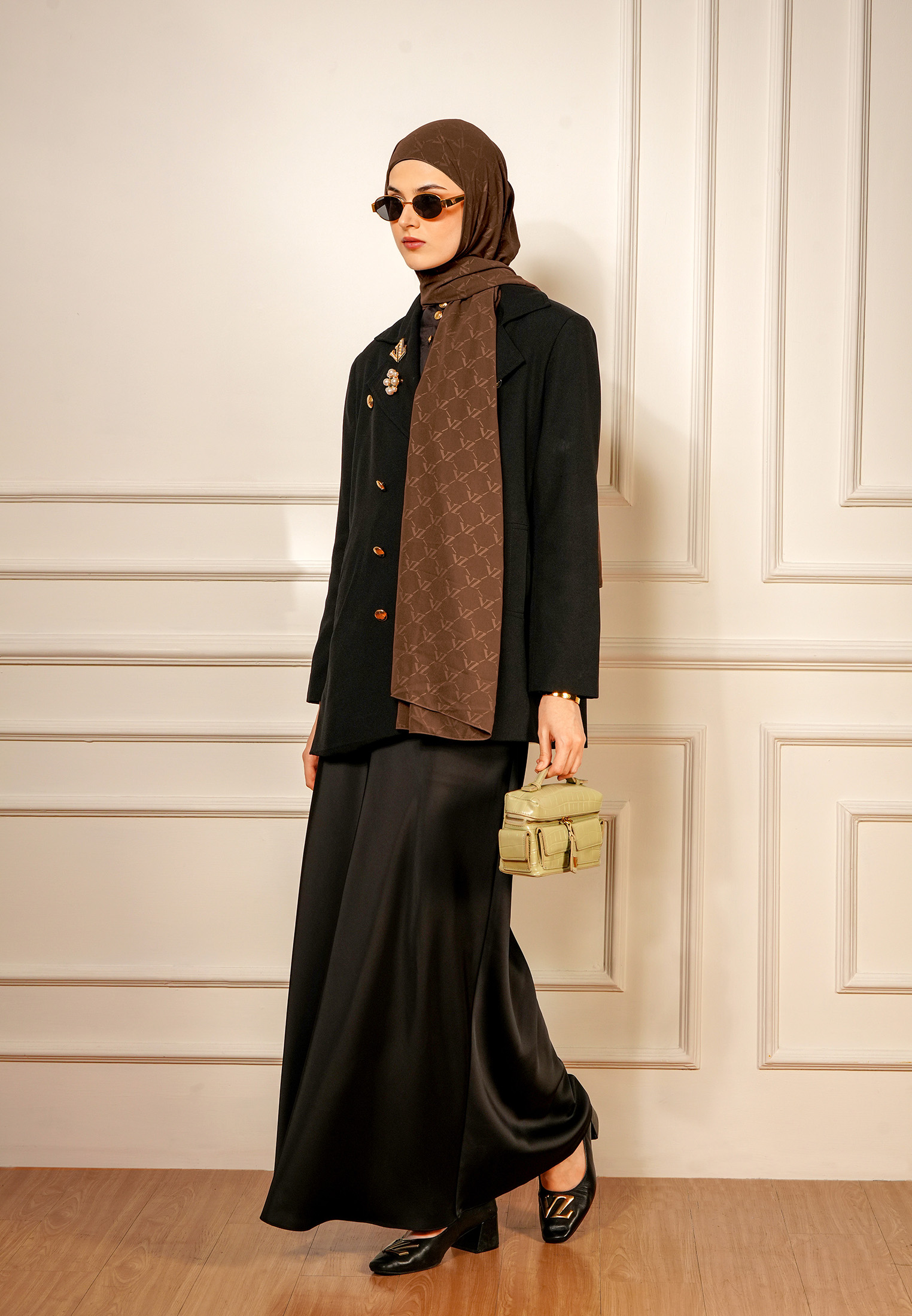 VZ Signature Embossed Pashmina - Cocoa - Image 4