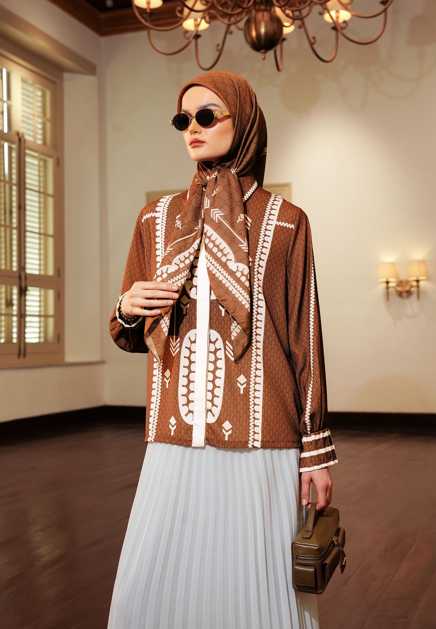 VZ Mavelyn Top - Brown - Image 3