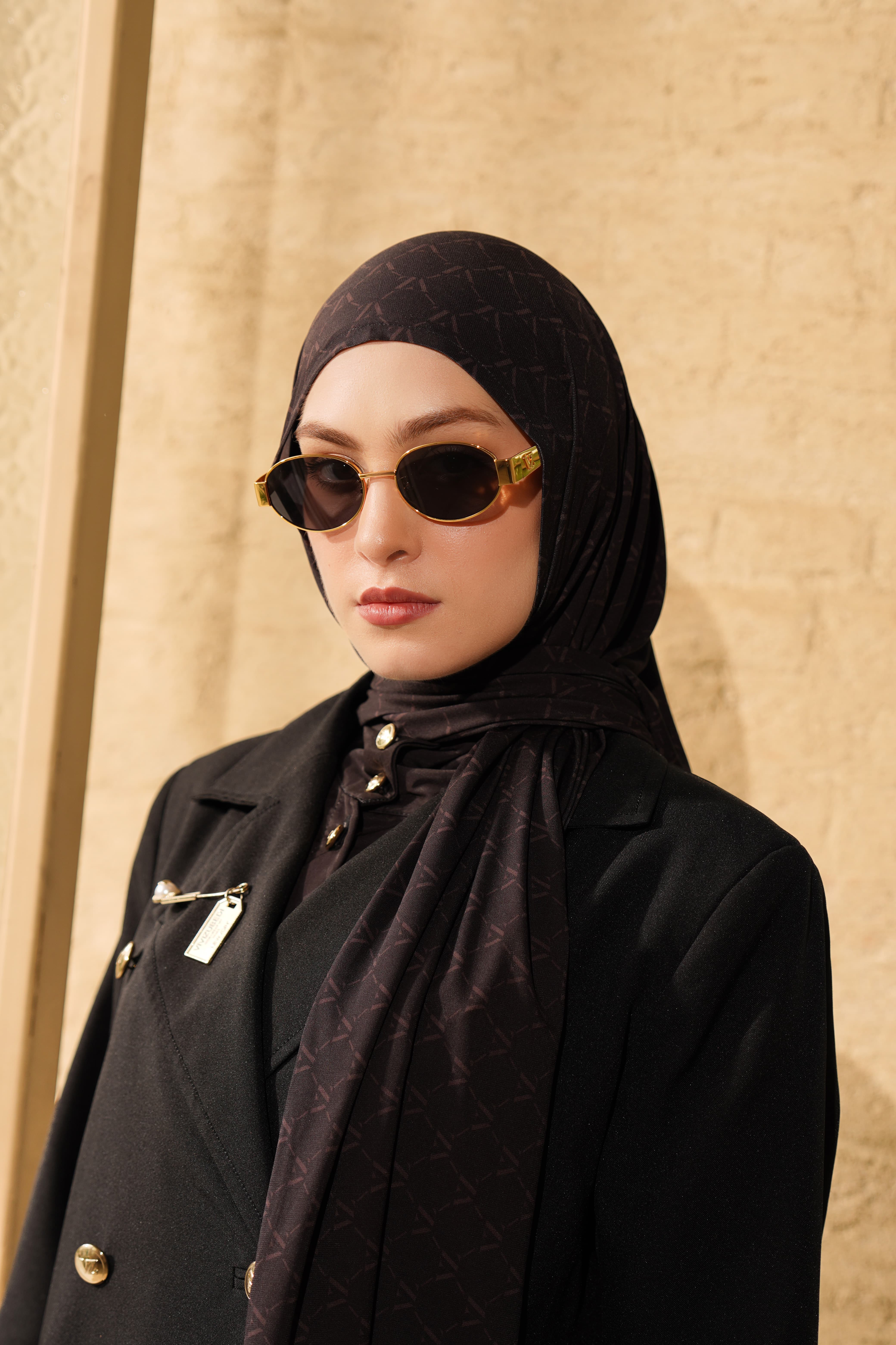 VZ Vivere Instant Veil - Black - Image 3