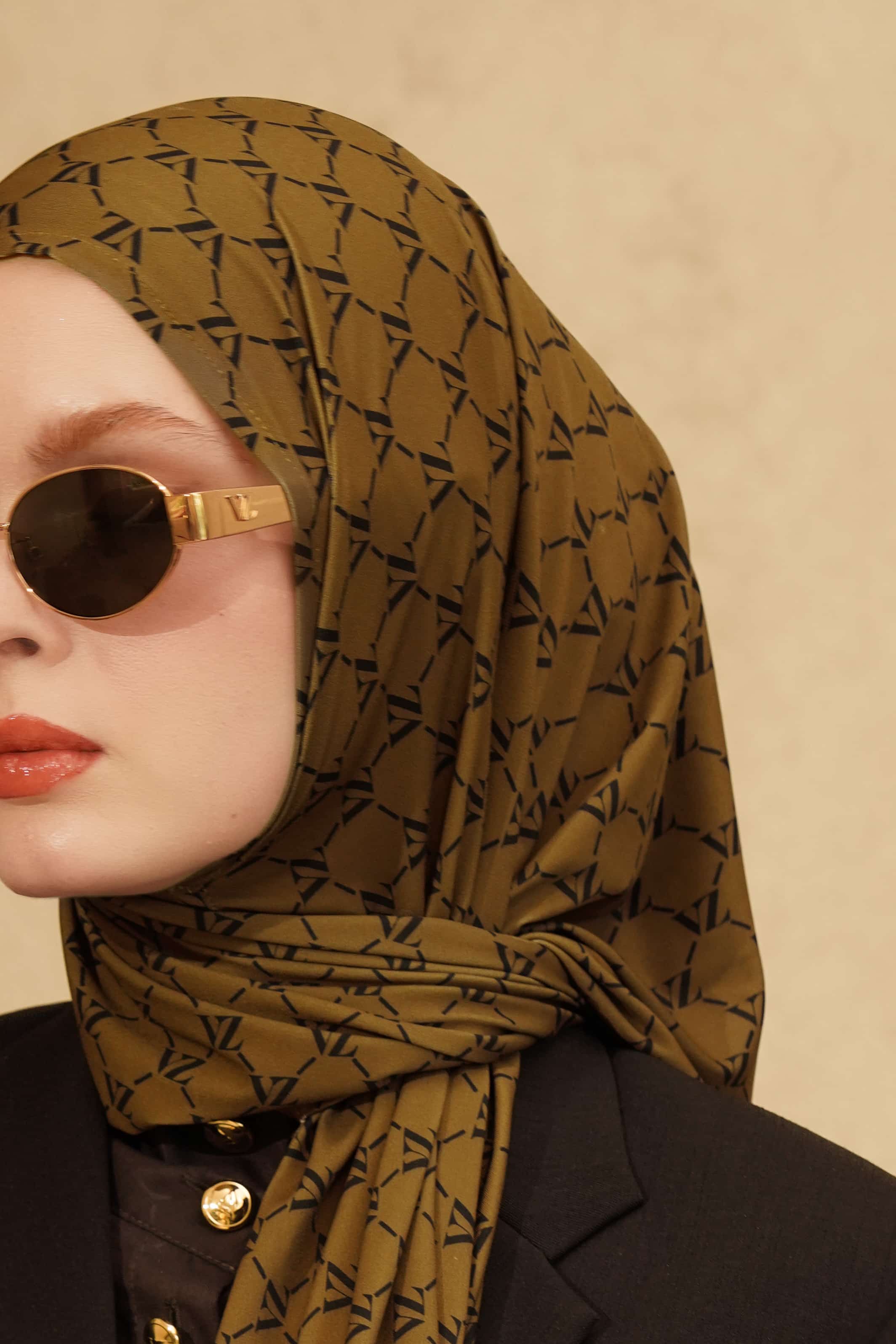 VZ Vivere Instant Veil - Antique Gold - Image 3