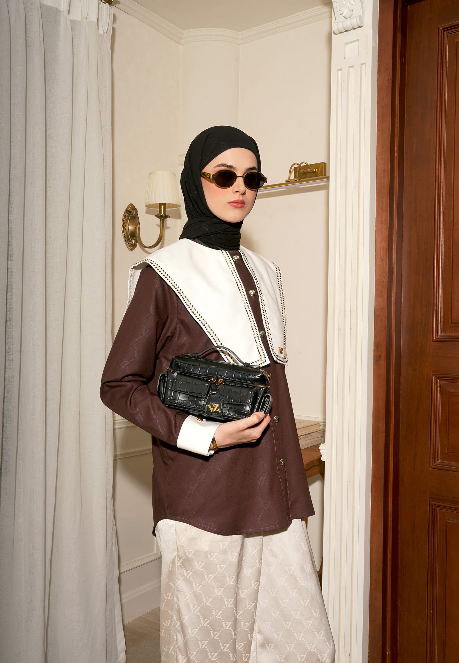 VZ Quincy Top - Choco - Image 3