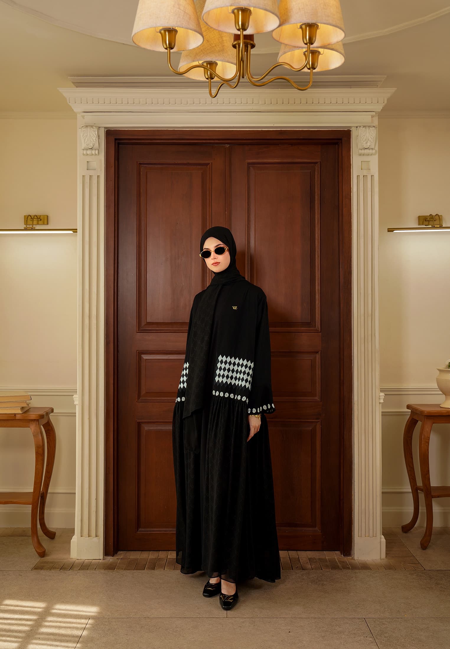 VZ Alnaira Set Abaya - Black - Image 2