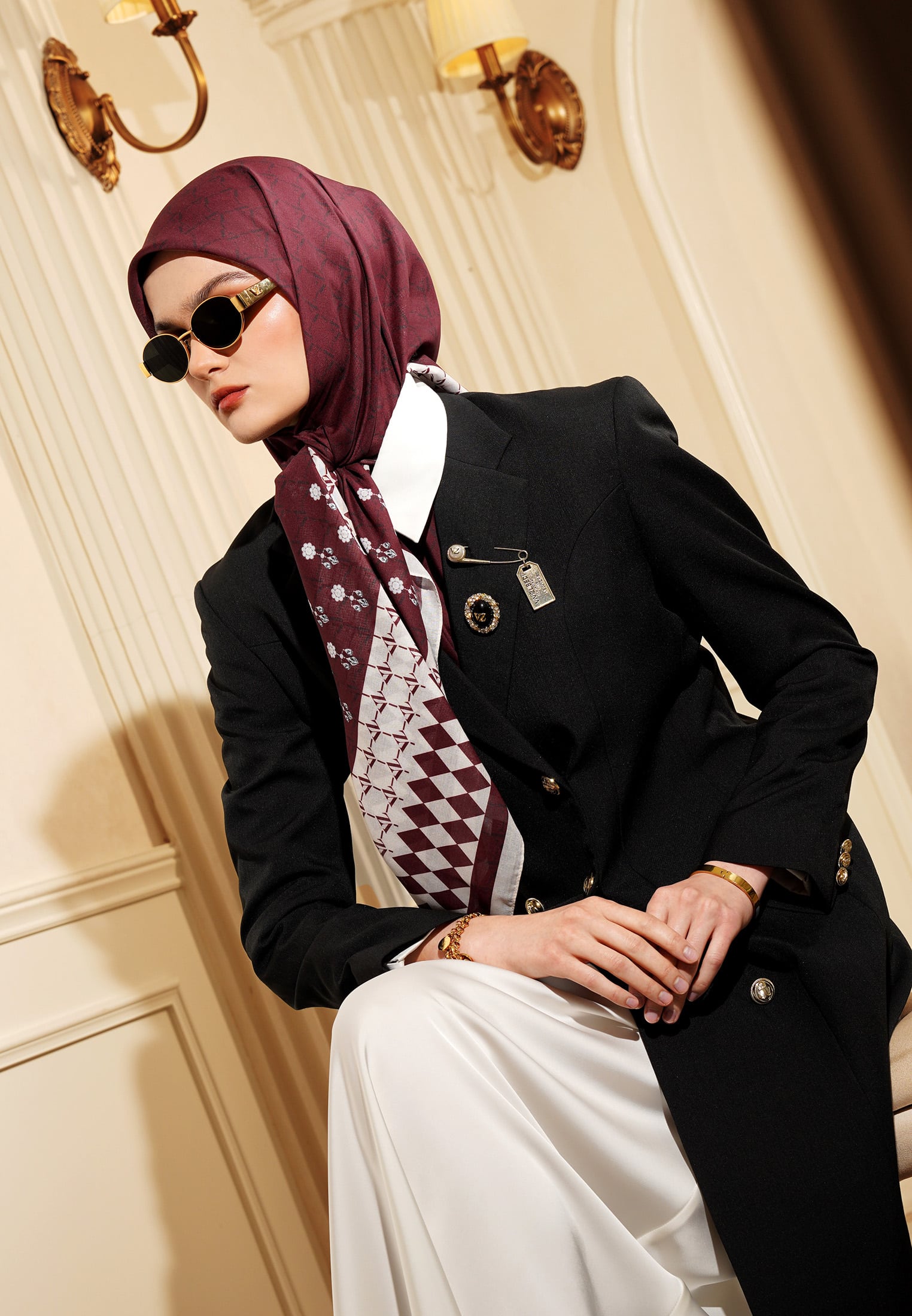 VZ Galechka Scarf 2.0 - Maroon - Image 4