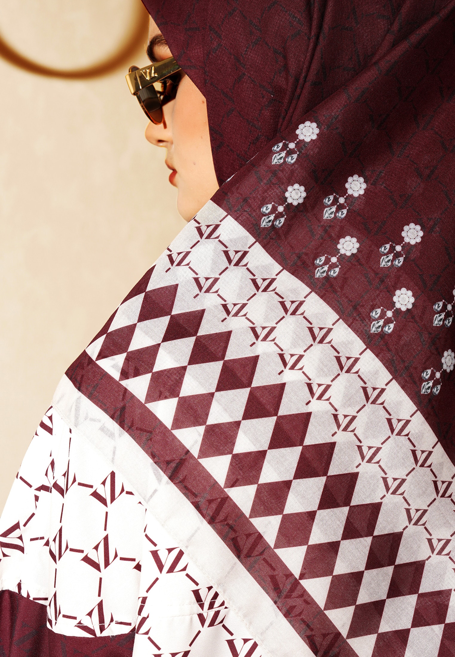 VZ Galechka Scarf 2.0 - Maroon - Image 7