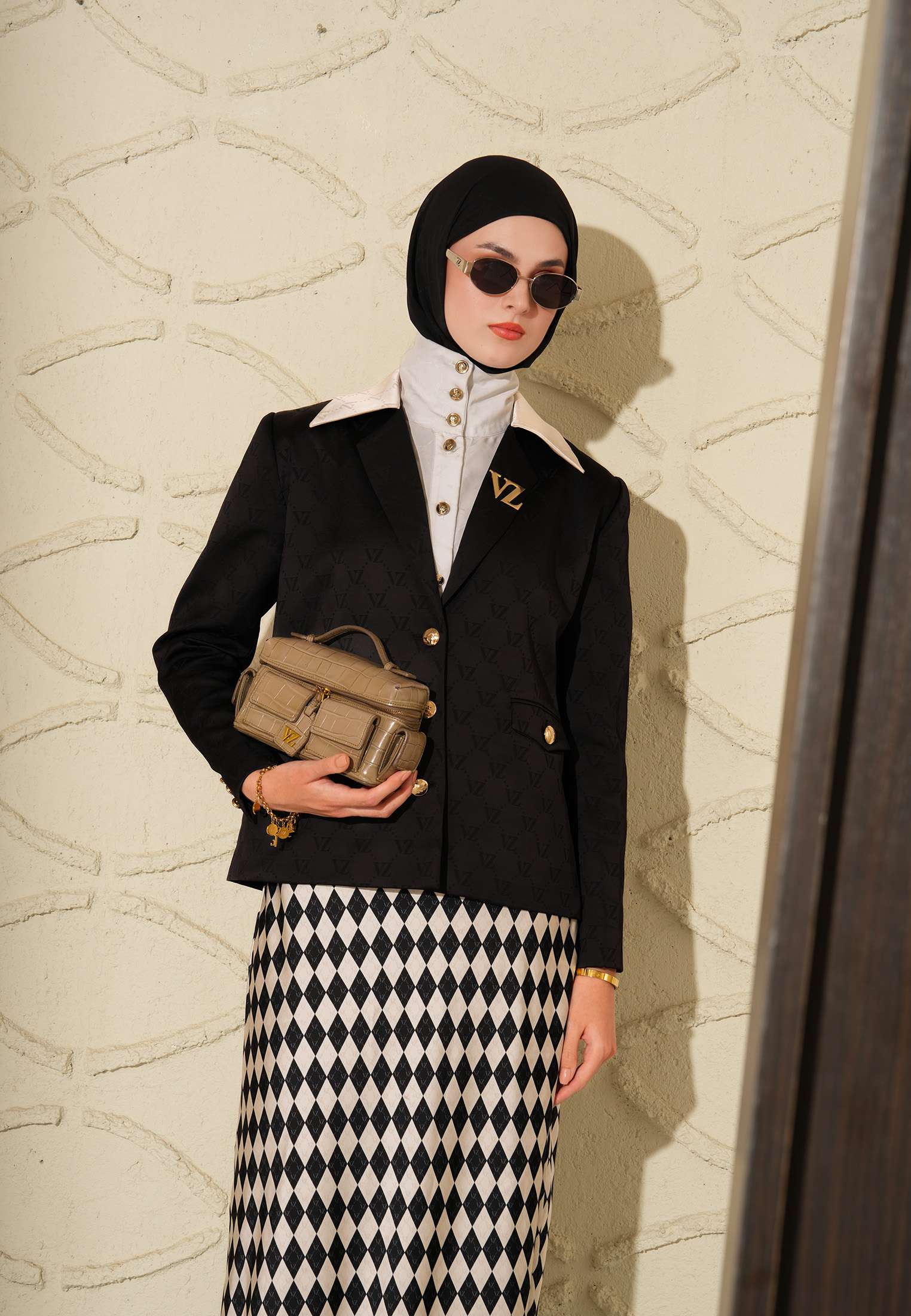 VZ Neoma Blazer - Black