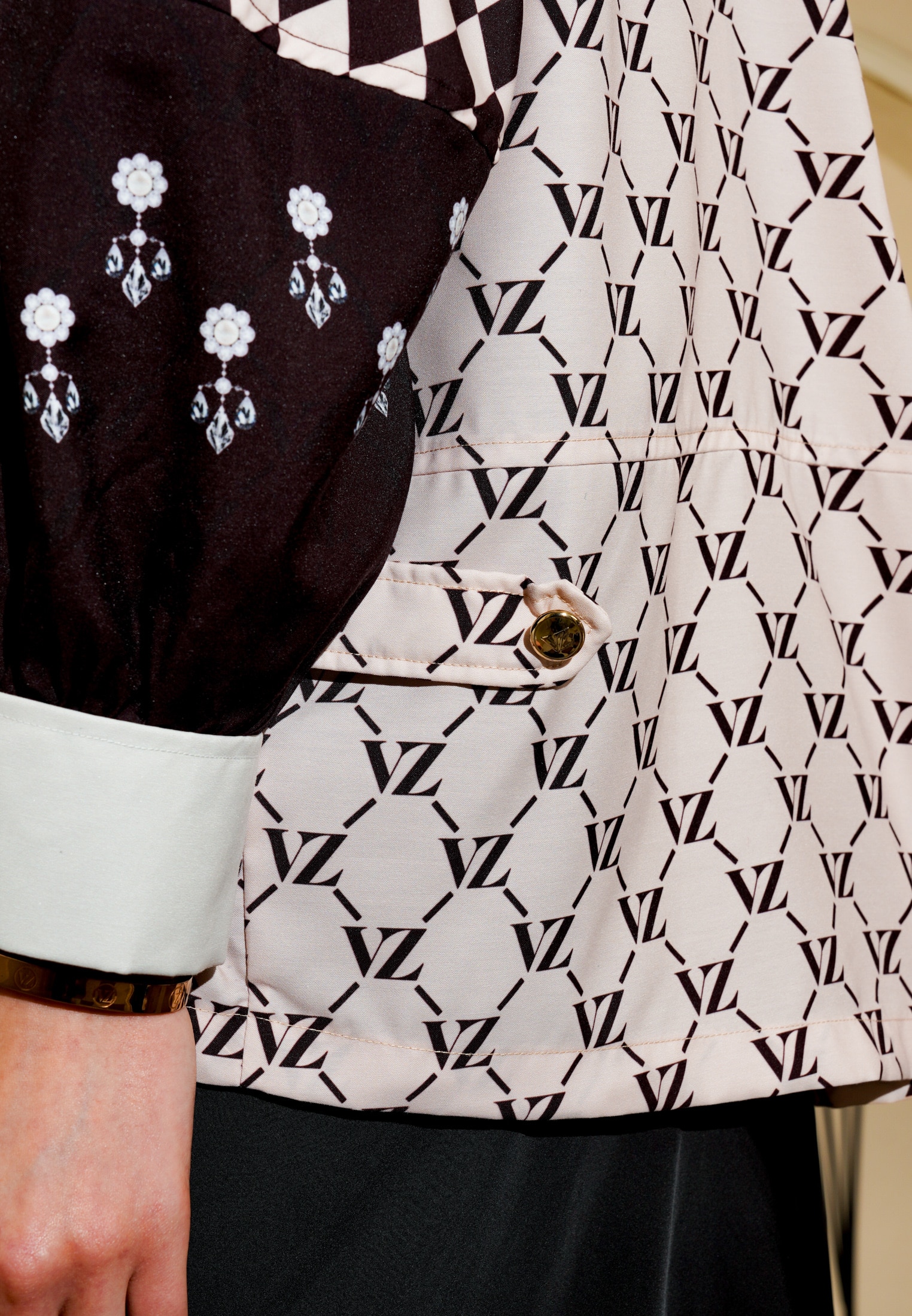 VZ Galechka Top - Cream - Image 7