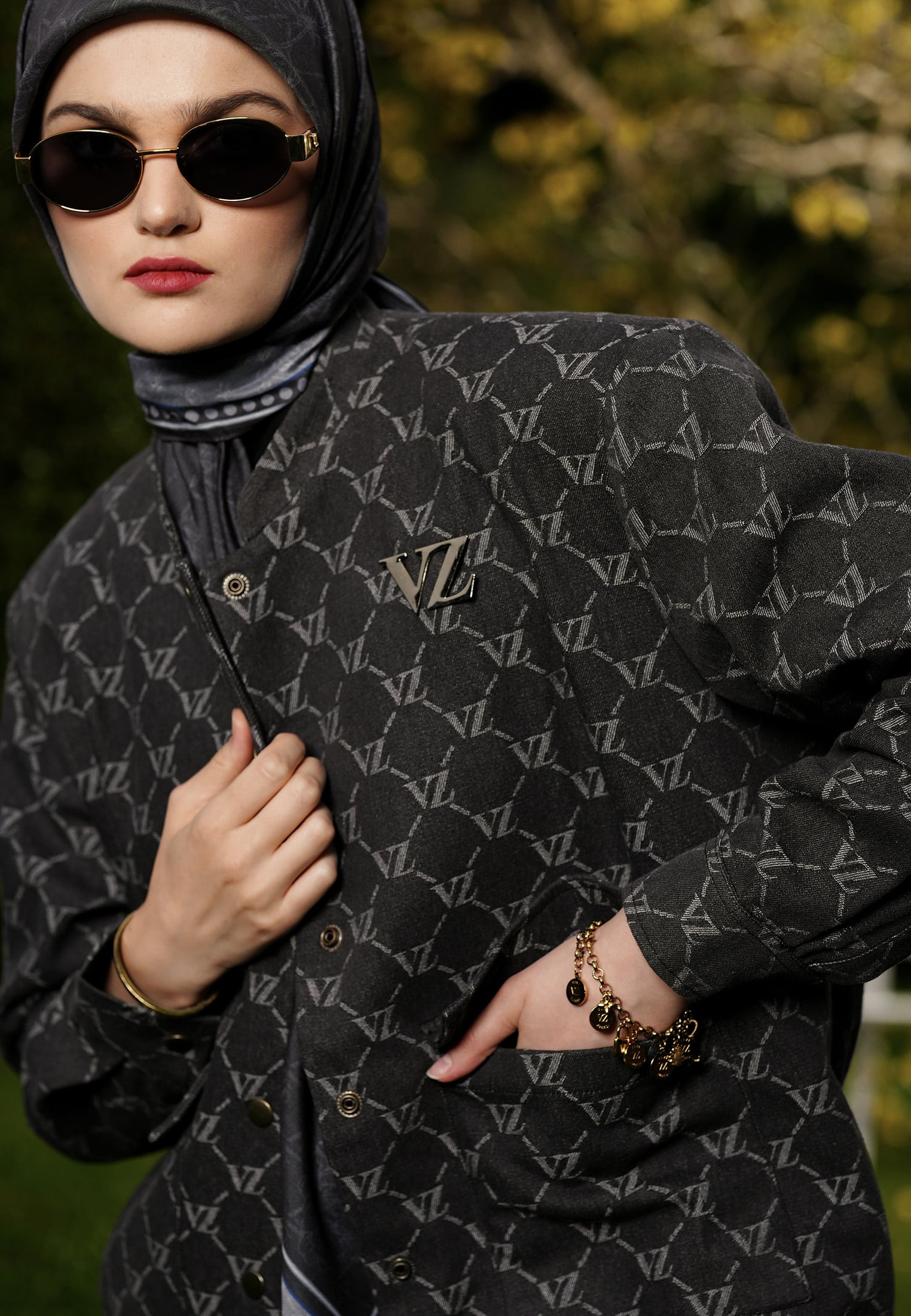 VZ Signaire Jacket - Charcoal - Image 3