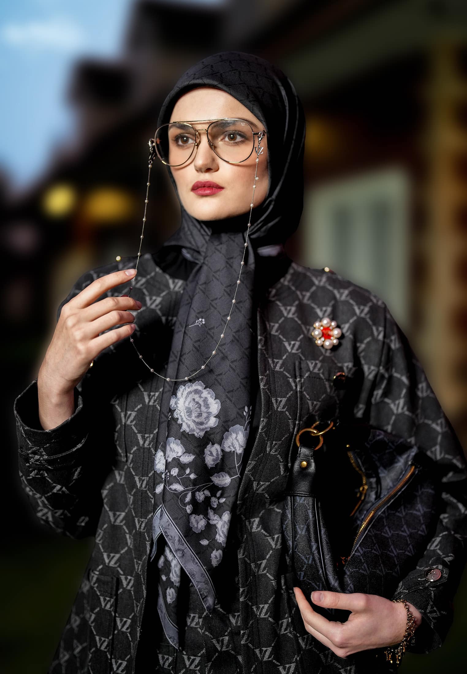 VZ Signaire Scarf - Charcoal - Image 2