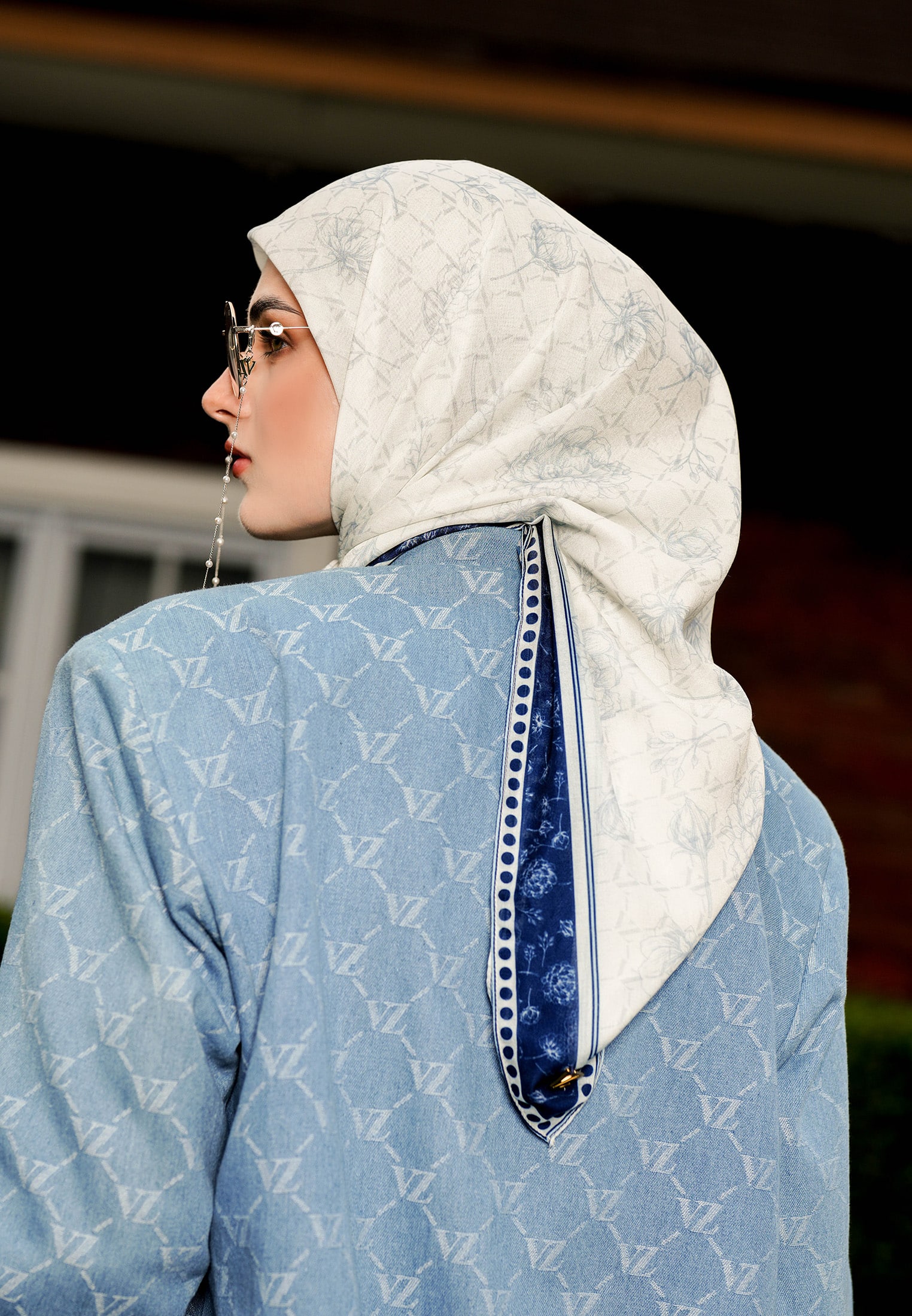 VZ Signaire Scarf 2.0 - Light Blue - Image 9
