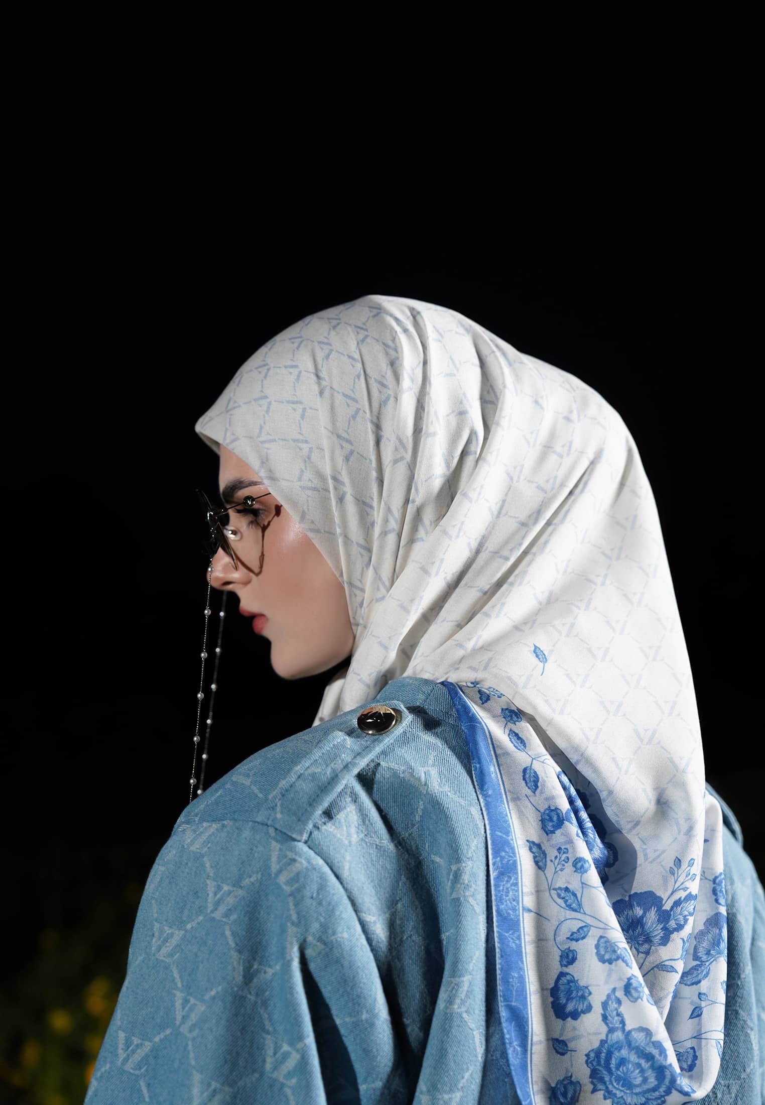 VZ Signaire Scarf - Light Blue - Image 4