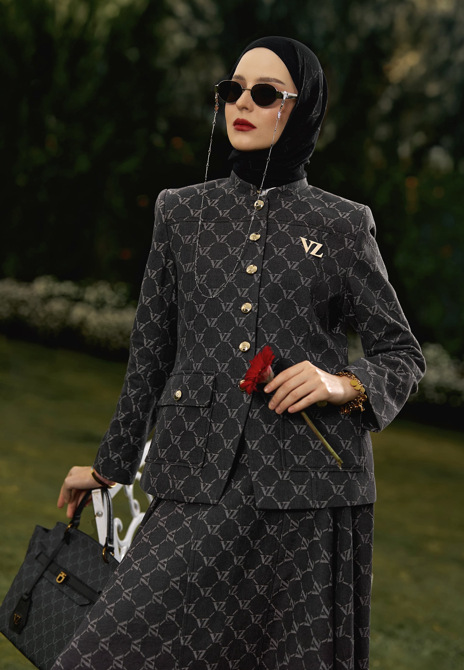 VZ Signaire Skirt Set - Charcoal - Image 5