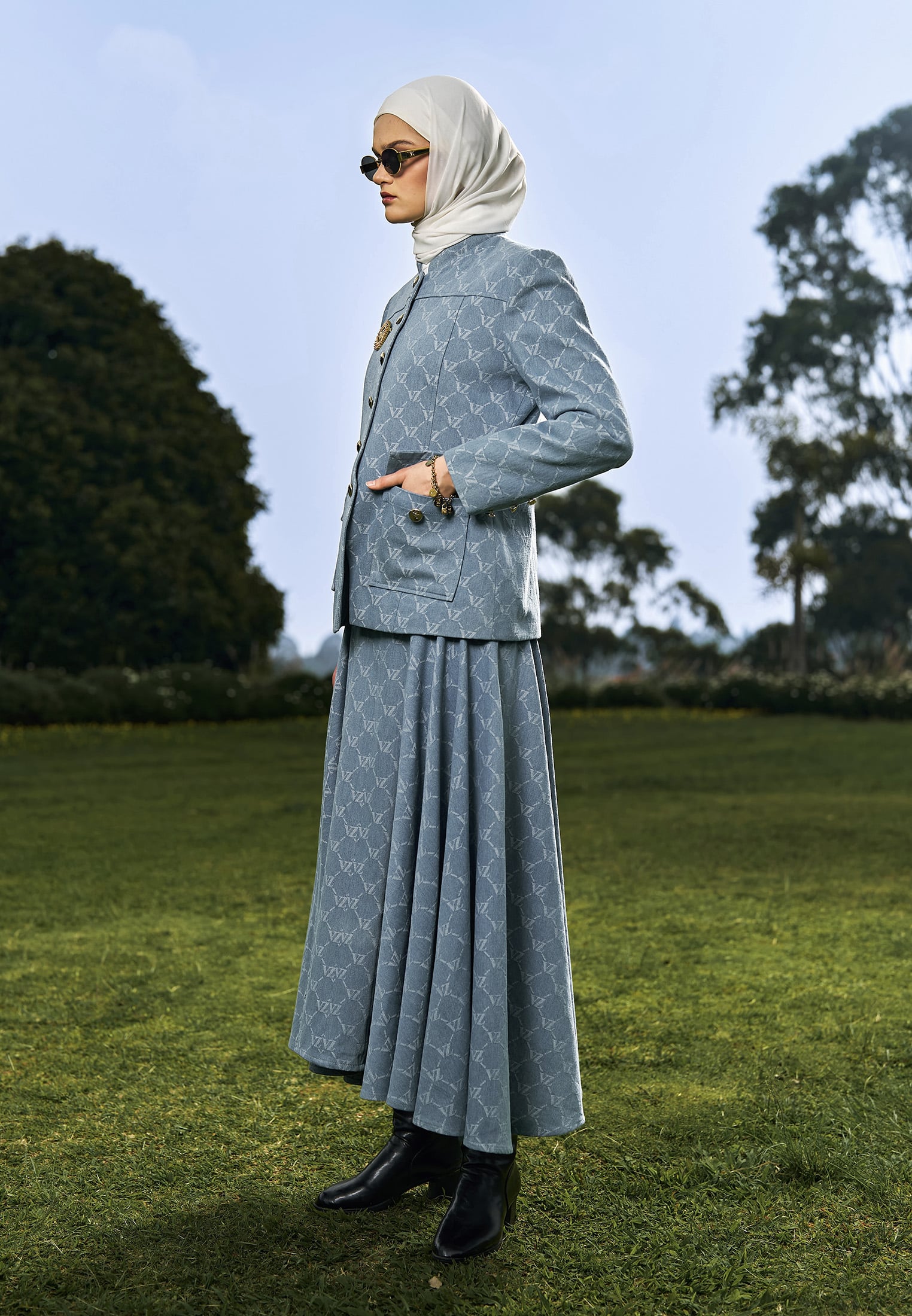VZ Signaire Skirt Set - Light Blue - Image 6